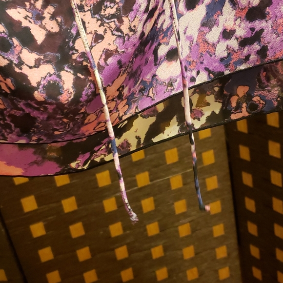 🩴👖💐 Express Summer Top sz M - Picture 4 of 7